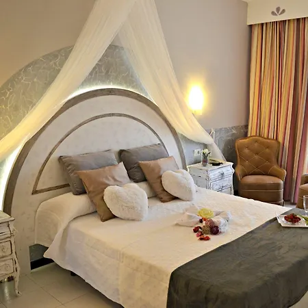 Hotel 4dreams Chimisay 3*