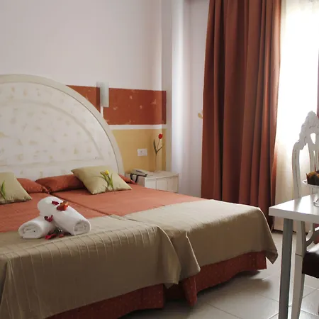 Hotel 4dreams Chimisay 3*